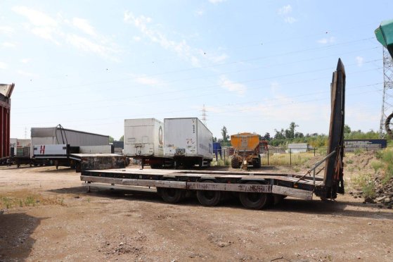 Semi-Low Loader Robust Kaiser S4503F 45000kg 1999 Robuste Kaiser S4503F 1999 2 Lowloader semi-trailers