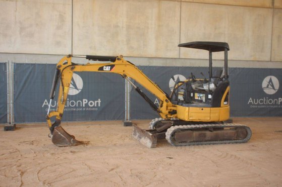 Mini excavator Caterpillar 303C Diesel 18.5kW 2011 18 2011 2 image 16