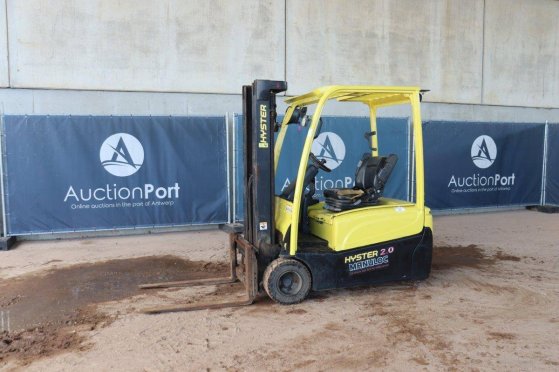 Forklift Hyster J2.0XNT LWB Electric 1670kg 4.9m 2017 J2.0XNT LWB 2017 2 Forklift image 16