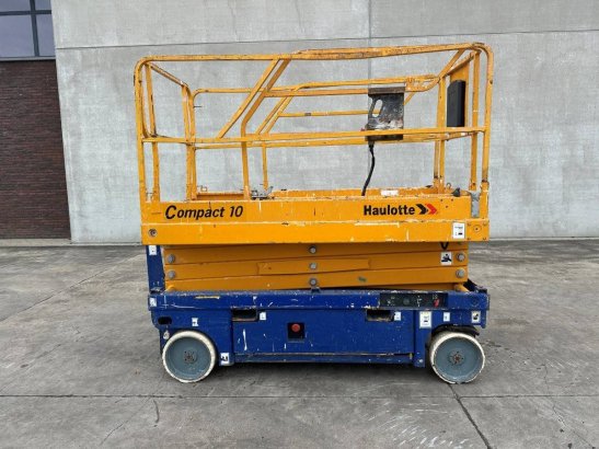 Scissor lift Haulotte Compact 10 Electric 2002 Haulotte Compact 10 2002 2 Scissor Lifts image 16
