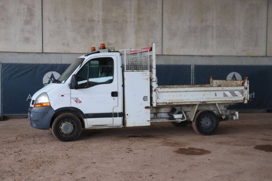 Renault Master dCi120 Diesel Tipper Van 120 hp 2005 Master dCi120 2005 2 image 16