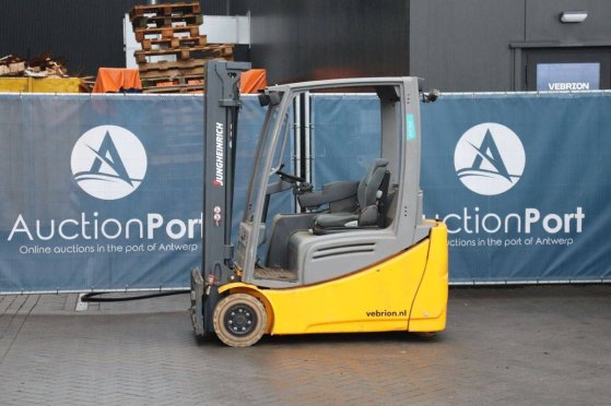 Forklift Jungheinrich EFG 216 440DZ Electric 1600kg 4.4m 2016 EFG 216 440DZ 2016 2 Forklift image 31