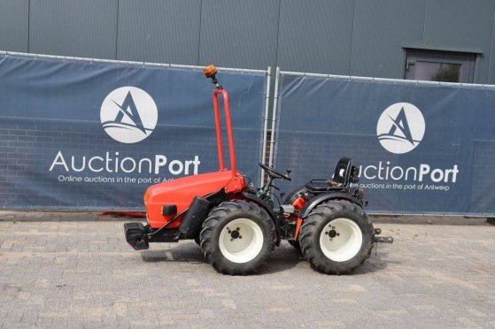 Mini tractor Goldoni Base 20A Diesel 21hp 2000 (Margin) Goldoni Base 20A 2000 2