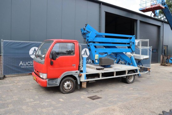 Nissan Cabstar Diesel 125hp 17.8m 2004 Aerial Platform Cabstar 2004 2