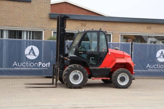 Forklift Manitou M 30-4 P ST3B S4 EU Diesel 3000kg 2018 M 30-4 P ST3B S4 EU 2018 2 Forklift