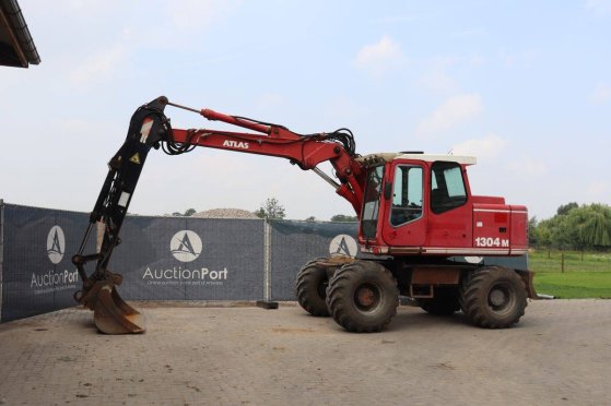Wheel excavator Atlas 1304 M Diesel 59.5kW 2003 1304 M 2003 2 Wheeled Excavators