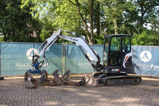 Crawler excavator Bobcat E35z Diesel 18.2kW 2022 E35z 2022 2 Crawler Excavators