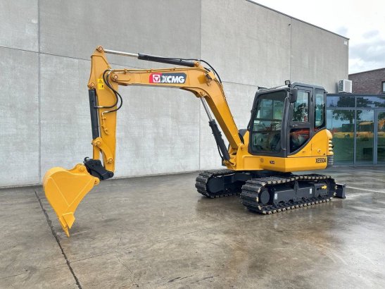 Midi excavator XCMG XE55DA Diesel 2022 XE55DA 2022 2 Crawler Excavators