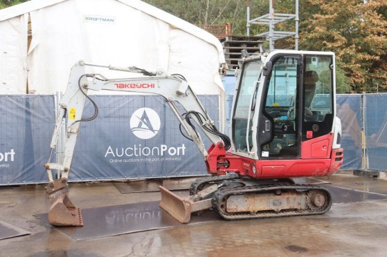 Crawler excavator Takeuchi TB230 Diesel 2017 2650 2017 2 Crawler Excavators