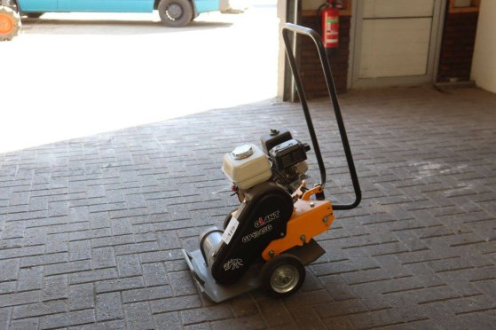 Giant GP1345G Petrol Vibratory Plate 2025 Giant GP1345G 2025 2