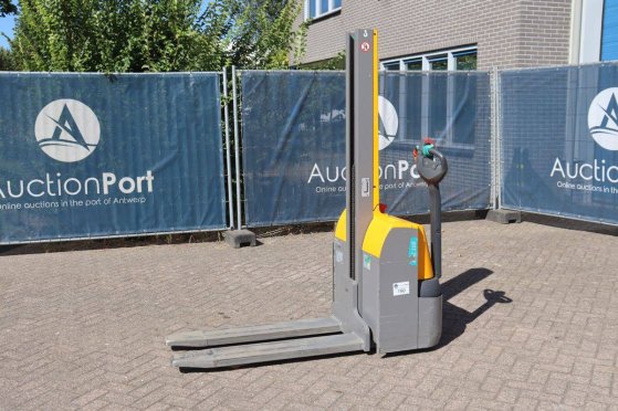 Stacker Jungheinrich EMC 110 Electric 1000kg 2018 EMC 110 2018 2