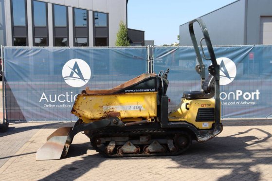 Tracked dumper Wacker Neuson DT15 Diesel 1500kg 2014 Neuson DT15 2014 2 Tracked Dumpers