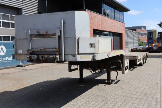 Flatbed Semi-trailer Broshuis 31N5 2008 Broshuis 31N5 2008 2