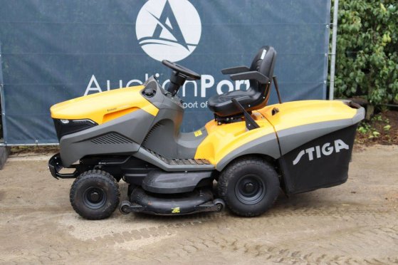 Stiga TNSE 122 Hydro Petrol Ride-on Mower 13.4kW 2021 Stiga TNSE 122 Hydro 2021 2 image 16