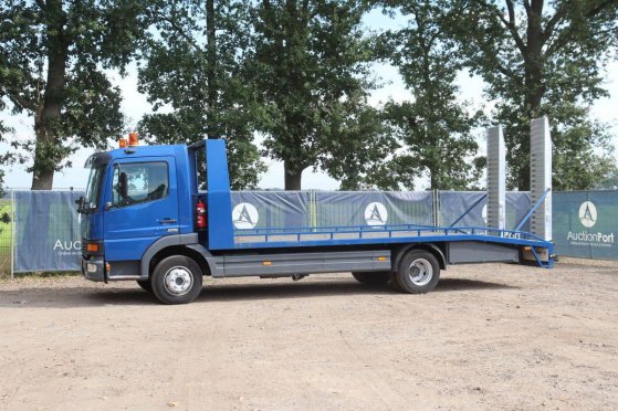 Machine transporter Mercedes-Benz 970.02 Diesel 150hp 2690 kg 2001 Mercedes-Benz 970.02 2001 2 Flatbed open trailers