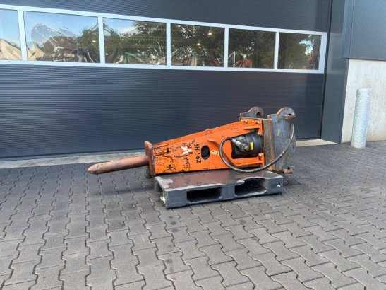 Demolition hammer SH562P 2014 SH562P 2014 2