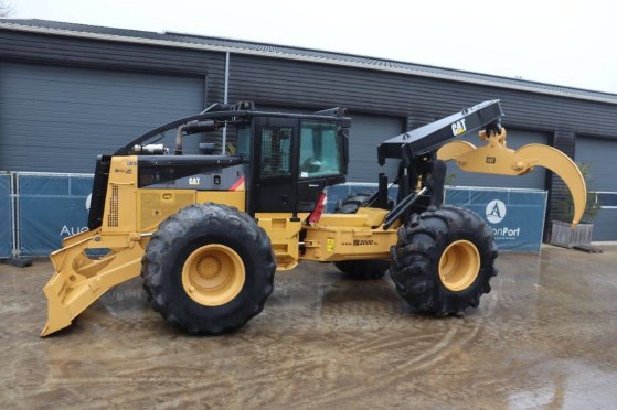 Wheel logger Caterpillar 545C Diesel 2014 545C 2014 2 Wheeled Excavators