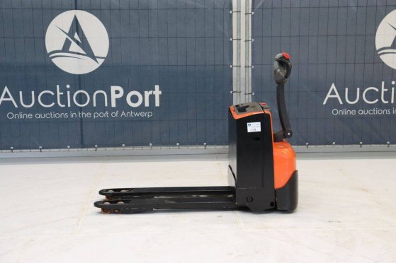 BT Electric Pallet Truck BT 2 Pallet trucks