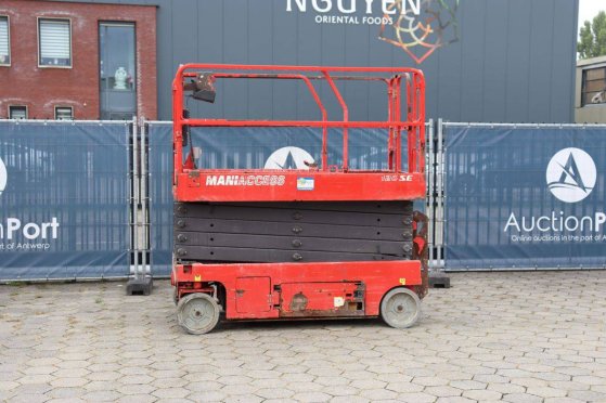 Manitou 120SE Electric Scissor Lift 11.75m 2014 120SE 2014 2 Scissor Lifts