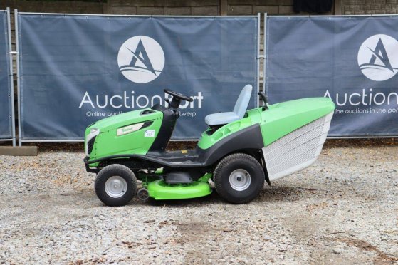 Viking MT 6127.1 ZL Petrol Ride-on Mower 2014 VIKING MT 6127.1 ZL 2014 2