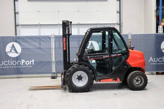 Rough-terrain forklift Manitou MC18-4 Diesel 28kW 1800kg 3.3m 2021 MC18-4 2021 2 Rough Terrain Forklift