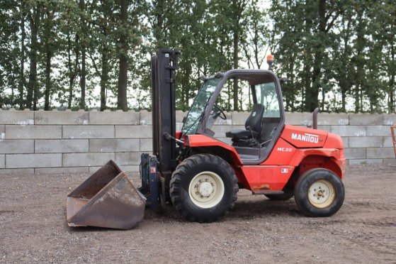 Rough-terrain forklift Manitou MC 30 Diesel 61.5kW 3000kg 3.7m 2000 MC 30 2000 2 Rough Terrain Forklift