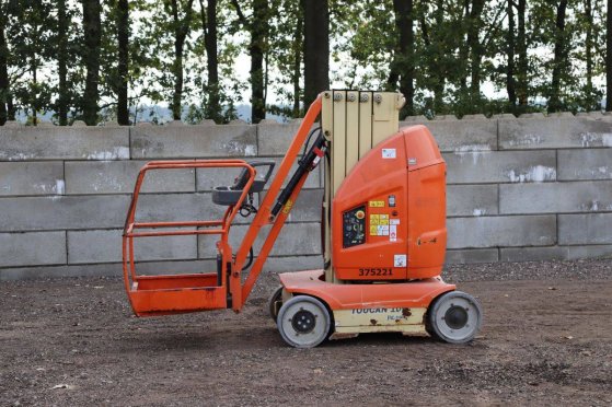 Mast lift JLG Toucan 10E Electric 200kg 10m 2013 Toucan 10E 2013 2