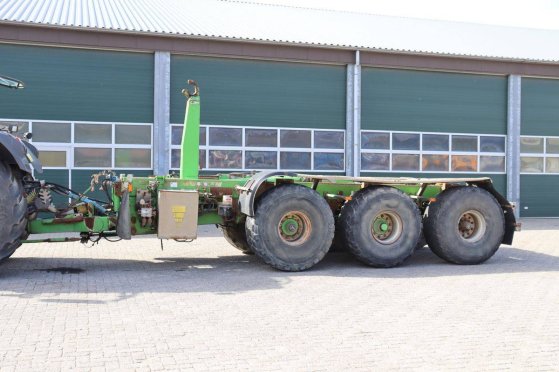 Agricultural chassis Joskin 16-24TRS 2009 with hook lift system Joskin 16-24TRS 2009 2