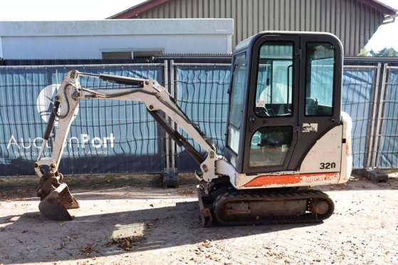 Mini excavator Bobcat 320 Diesel 11.6kW 2002 320 2002 2
