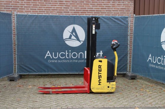 Hyster S1.0 AC Electric Stacker 1000kg 2.8m 2014 S1.0 AC 2014 2