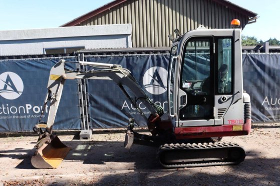 Mini excavator Takeuchi TB016 Diesel 10kW 2007 TB016 2007 2 image 16