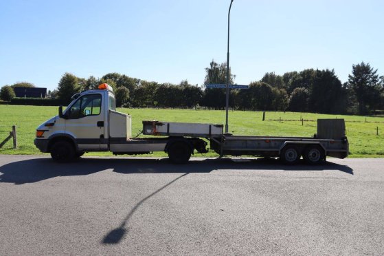 BE Combination Iveco Daily 35C13T Diesel 125hp 2000 with Semi-Low Loader Daily 35C13T 2000 2 Small Vans image 16