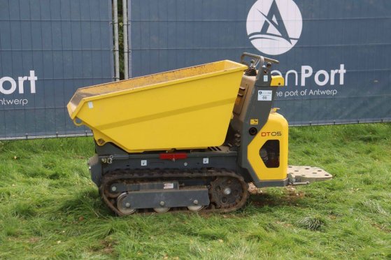 Wacker Neuson DT05 Petrol Mini Dumper 4.5kW 2013 (Margin) Neuson DT05 2013 2 Mini dumpers