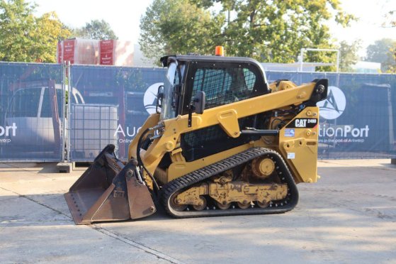 Skid steer loader Caterpillar 249D Diesel 50kW 2015 249D 2015 2