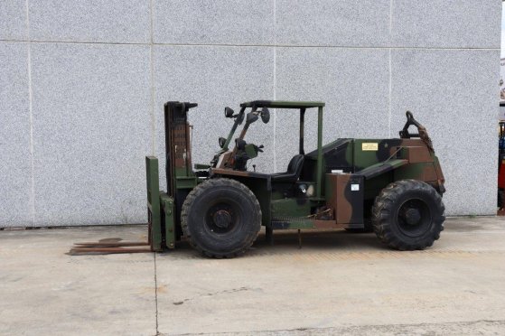 Forklift Case MHE270 Diesel 1800kg 7.3m 1996 MHE270 1996 2 Forklift