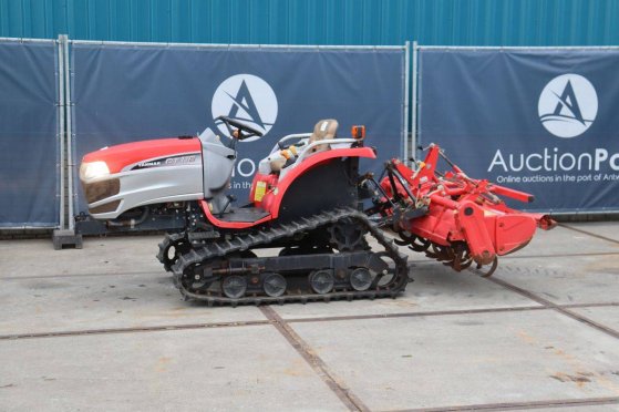 Crawler tractor Yanmar CT118 Diesel 18hp with cultivator CT118 2