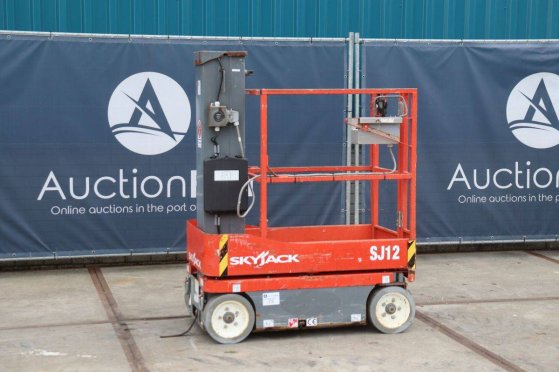 Skyjack SJ12 Electric Mast Lift 227kg 5.6m 2013 Skyjack SJ12 2013 2