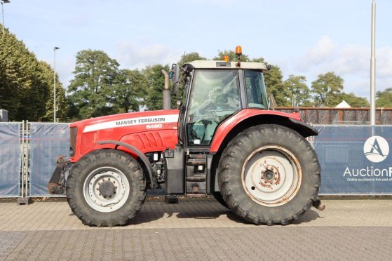 Tractor Massey Ferguson 6490 Dyna-6 Diesel 175hp 2008 Massey Ferguson 6490 Dyna-6 2008 2 image 16