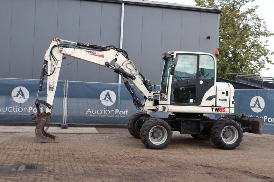 Wheeled excavator Terex/Schaeff TW85 Diesel 53kW 2002 Schaeff TW85 2002 2 Wheeled Excavators image 16
