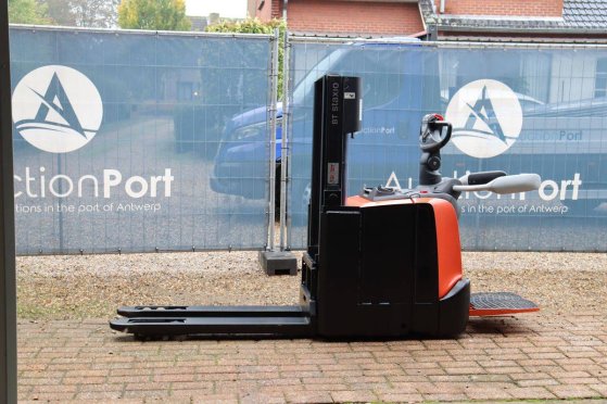 Toyota SPE200DN Electric Stacker 2000kg 2.1m 2018 SPE200DN 2018 2