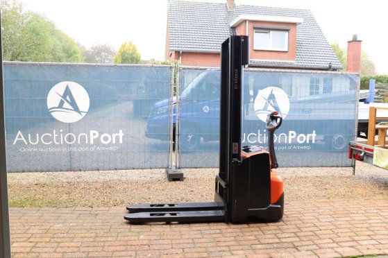 Toyota SWE140 Electric Stacker 1400kg 3.25m 2017 SWE140 2017 2