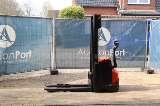Stacker Toyo SWE120 Electric 1200kg 2.9m 2017 Toyo SWE120 2017 2 image 16