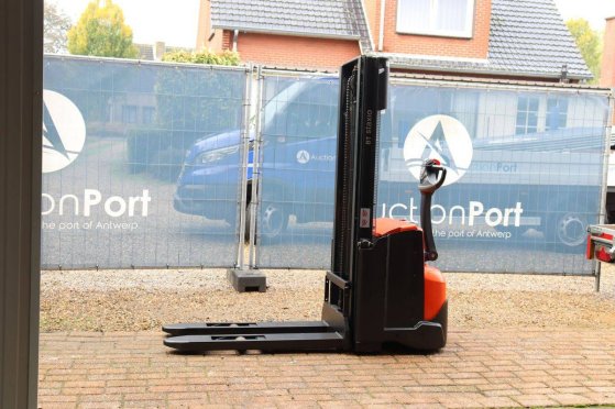 Stacker BT SWE120 Electric 1200kg 2.9m 2016 BT SWE120 2016 2 image 16
