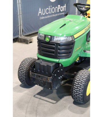 John Deere X950R Diesel Ride-on Mower 2014 John Deere X950R 2014 2 image 10