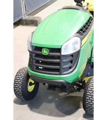 John Deere X135R Petrol Ride-on Mower 2016 John Deere X135R 2016 2 image 10