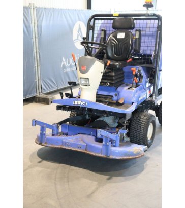 Iseki SF240 Diesel Ride-on Mower 2013 Iseki SF240 2013 2 image 10