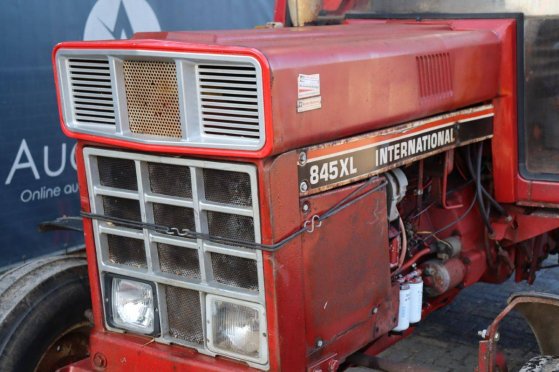 Tractor International 845 XL Diesel 60kW 1982 (Margin) International 845 XL 1982 2 image 10