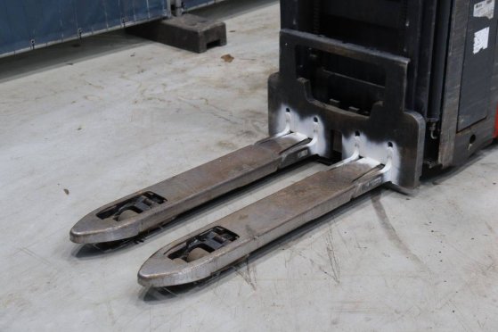 Linde D12SP Electric Stacker 2000kg 2.51m 2019 D12 SP 2019 2 image 10