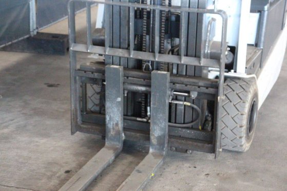 Forklift Unicarriers AG1N1L18Q Electric 1800kg 2016 UniCarriers AG1N1L18Q 2015 2 Forklift image 10