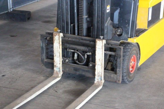 Forklift Yale ERP18ATF Electric 1770kg 4.45m 2006 ERP18ATF 2006 2 Forklift image 10